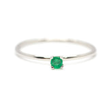 Anillo Oro Blanco con Esmeralda .05 ct