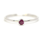 Anillo Oro Blanco con Rubí .05 ct