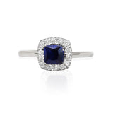 Anillo Oro Blanco Zafiro Cushion 1.00 ct y Diamantes Halo .16 ctw