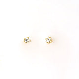 Broquel en Oro Amarillo con Diamante .06 ct