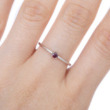 Anillo Oro Blanco con Rubí .05 ct