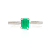 Solitario Oro Blanco Esmeralda .70 ct