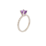 Anillo Oro Blanco Amatista 1.00 ct y Diamante Lateral .12 ctw