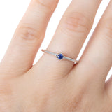 Anillo Oro Blanco con Zafiro .05 ct