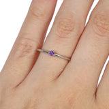 Anillo Oro Blanco con Amatista .05 ct