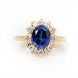Anillo Oro Amarillo Zafiro 2.70 ct y Diamantes Halo .70 ctw