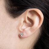 Studs en Oro Blanco con Diamante 0.60 ctw