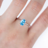 Solitario Oro Blanco Topacio Azul 1.00 ct